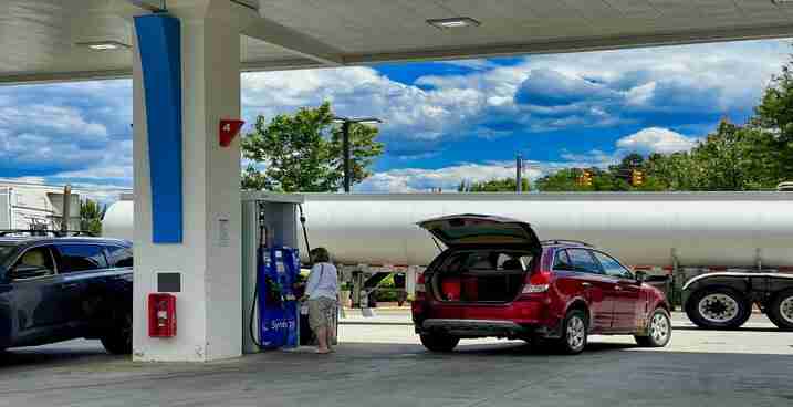 Petrol distributions among Iranian petrol stations returning to normal following a large-scale cyber attack 